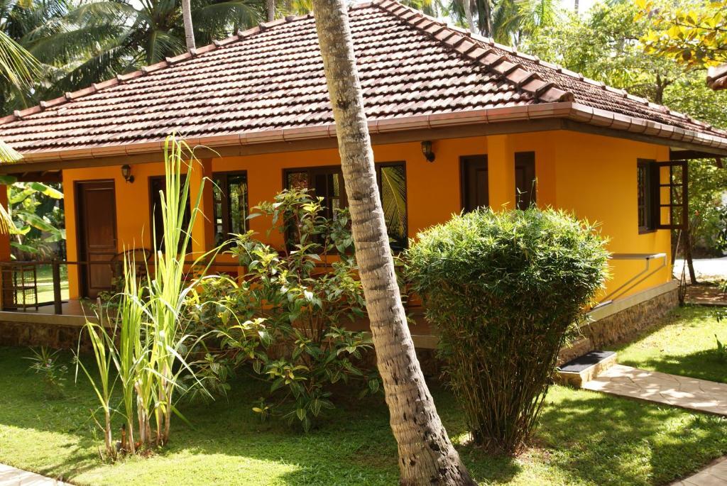 Puetz Travels Beach Resort