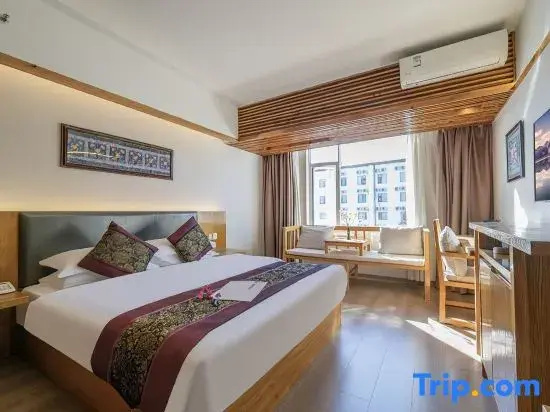 Deluxe Double room (full double bed)
