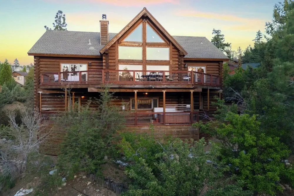 Sleeps 27 2 Homes Near the Lake, Hot Tub + Views Castle Glen Estates