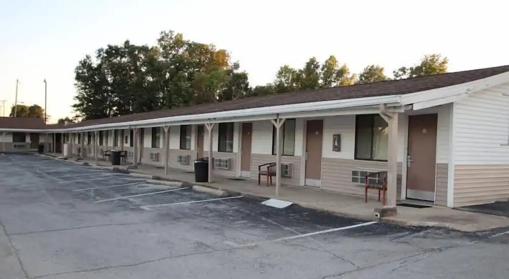 Frontier Motel
