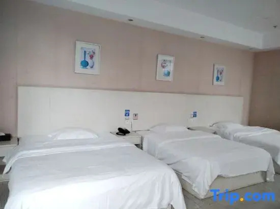 Номер Standard в Yiyue Express Hotel