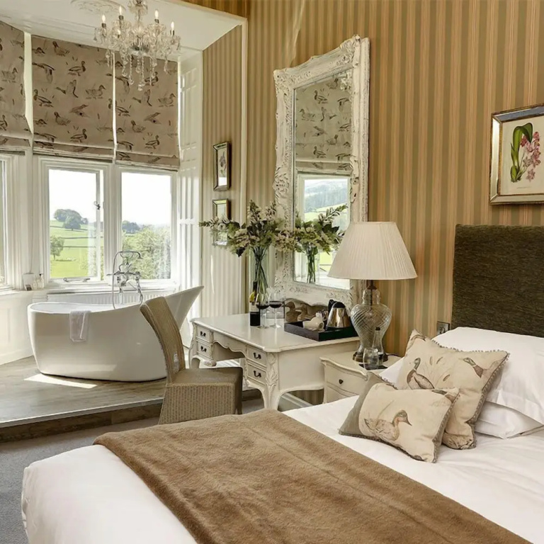 Falcon Manor Hotel - Chambres