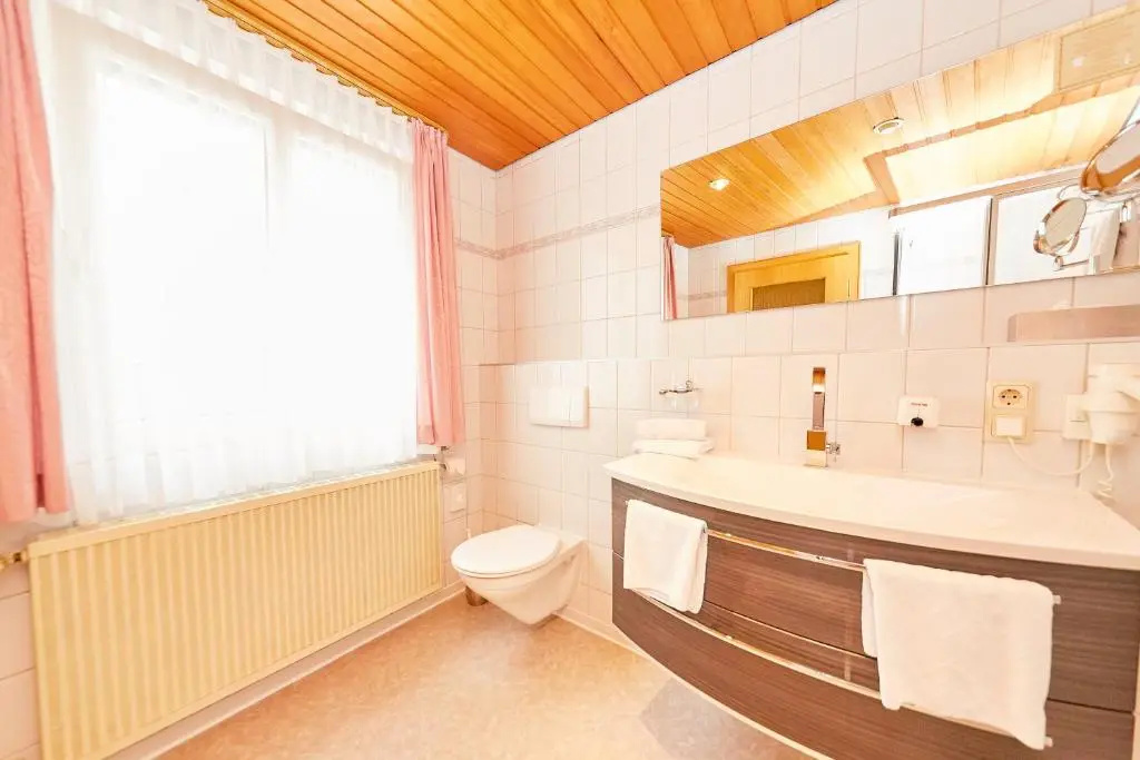 Gast-und Weinhaus Burkard - Chambres