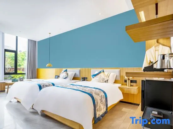Standard Double room with balcony (twin beds)