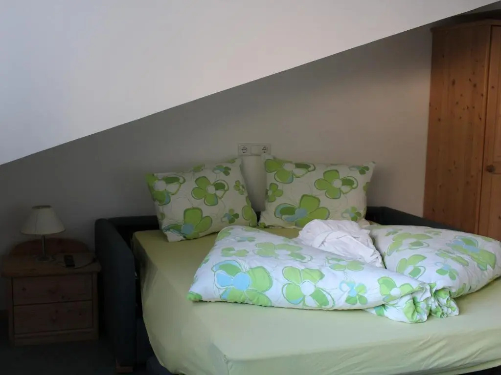 2 Bedrooms Apartment with mountain view