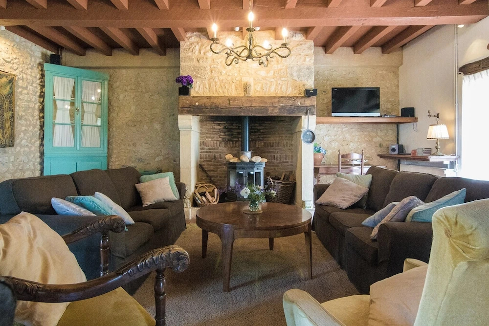 Voir la photo 2 — Holiday Home in Dordogne With Pool