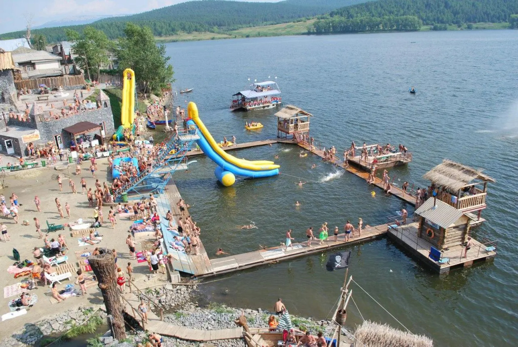 Beach & Waterfront