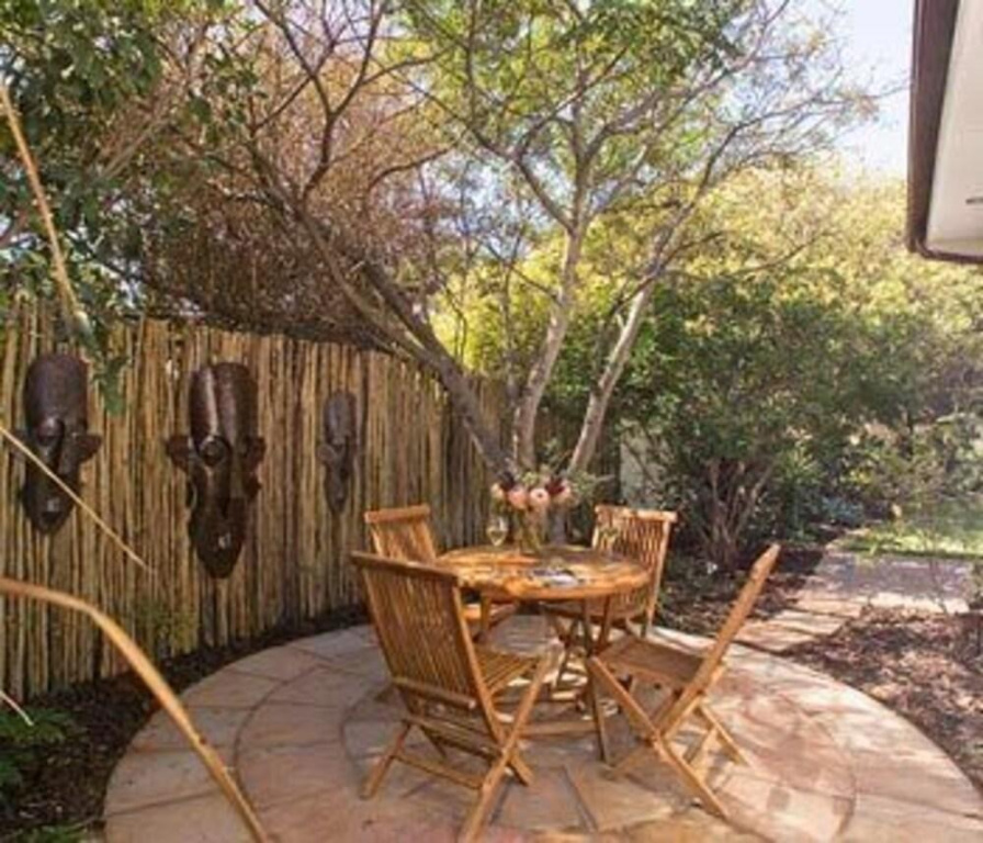 Three Palms Luxury Cottage