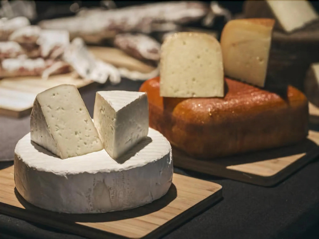 Yurbban Trafalgar Hotel picture