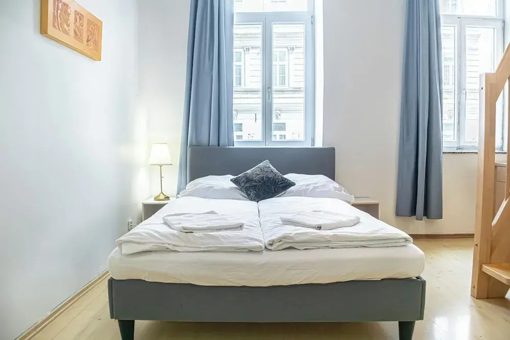Bright Apartment Near Wiener Stadthalle