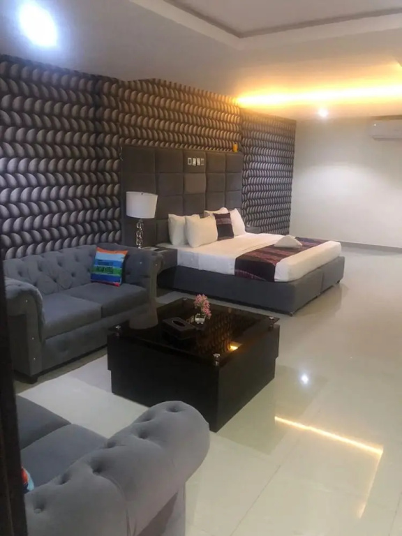 Premier Suite