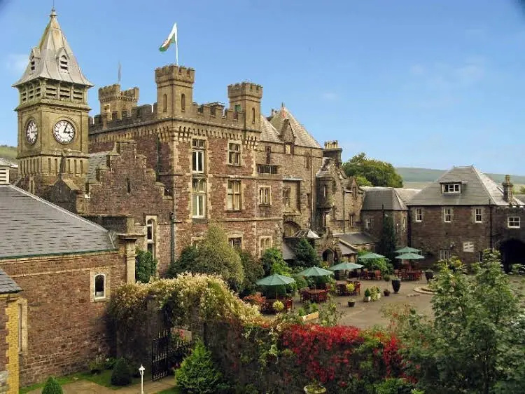 Castle Lodge