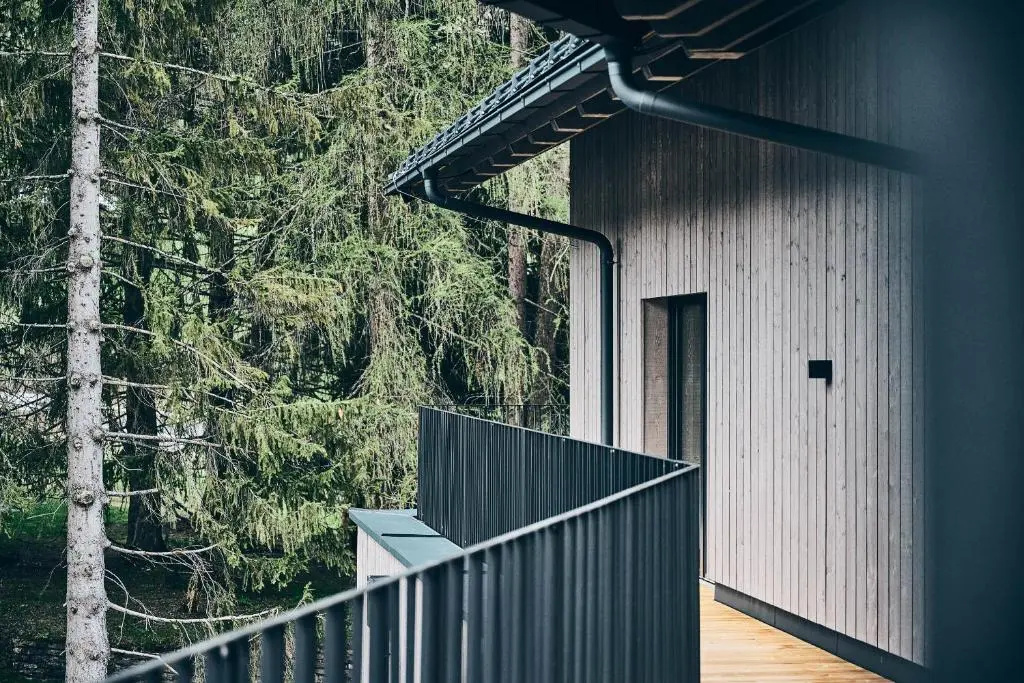 Balcony & Terrace