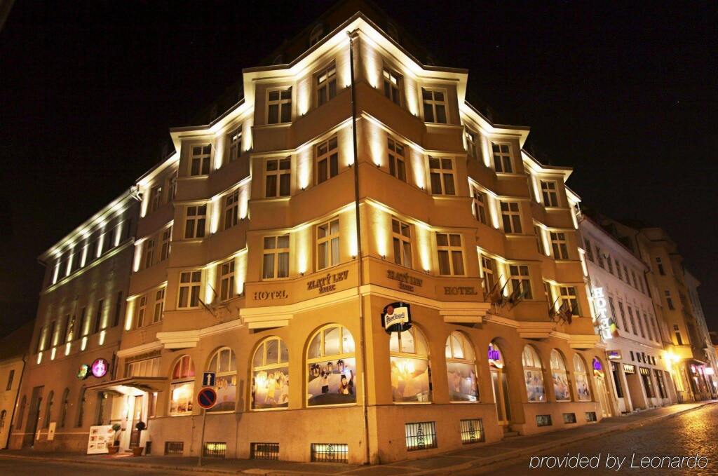 Hotel Zlatý lev image