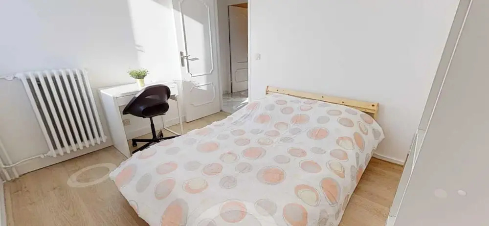 Private Room in a Shared Flat - Lyon 8 e