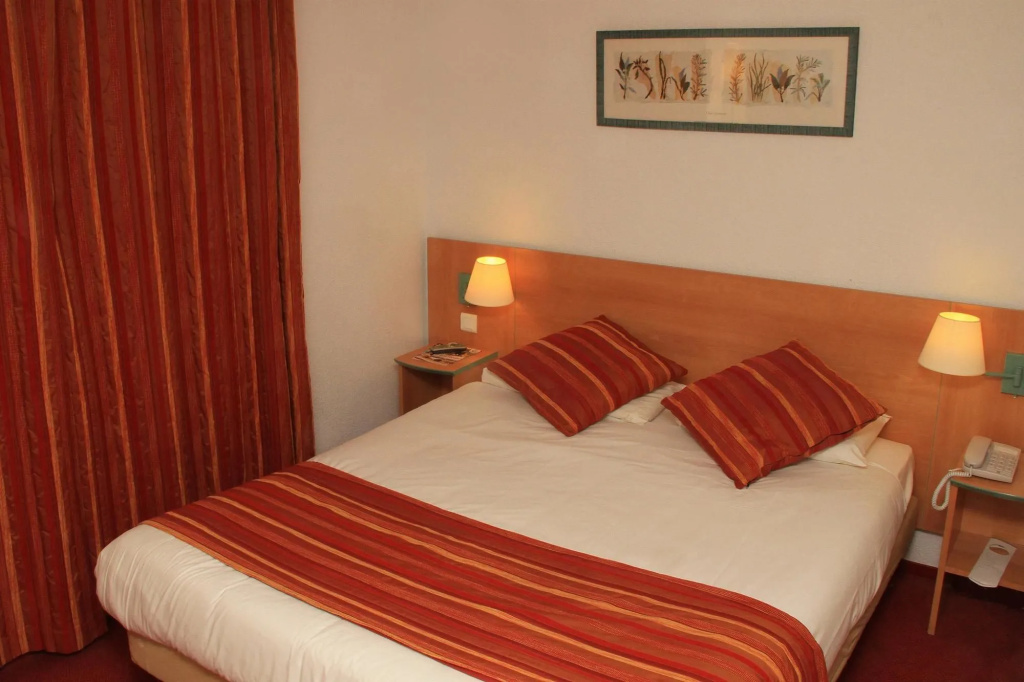 Logis Hotel Uzes Pont du Gard - Général