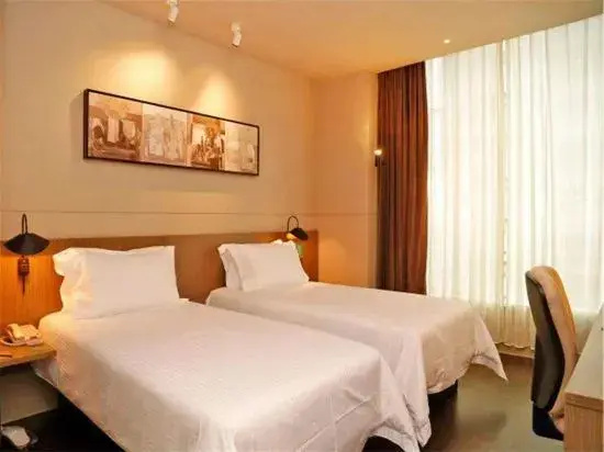 Rujia Apartment Hotel