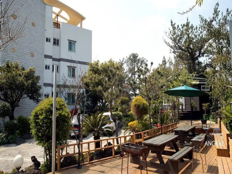 Angkre Pension