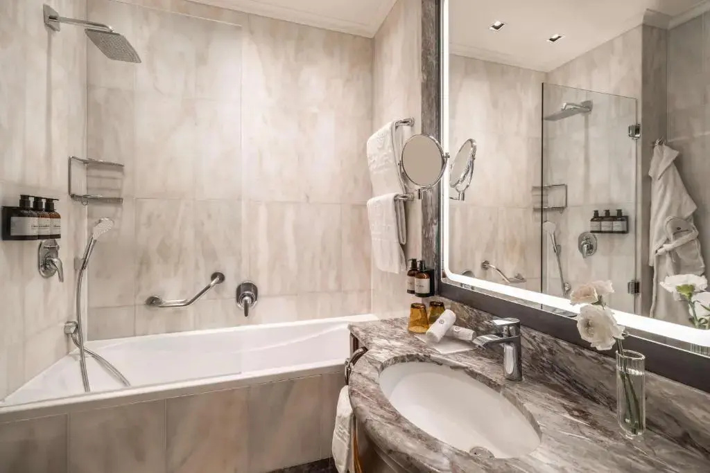 NH Collection Prague Carlo IV - Chambres
