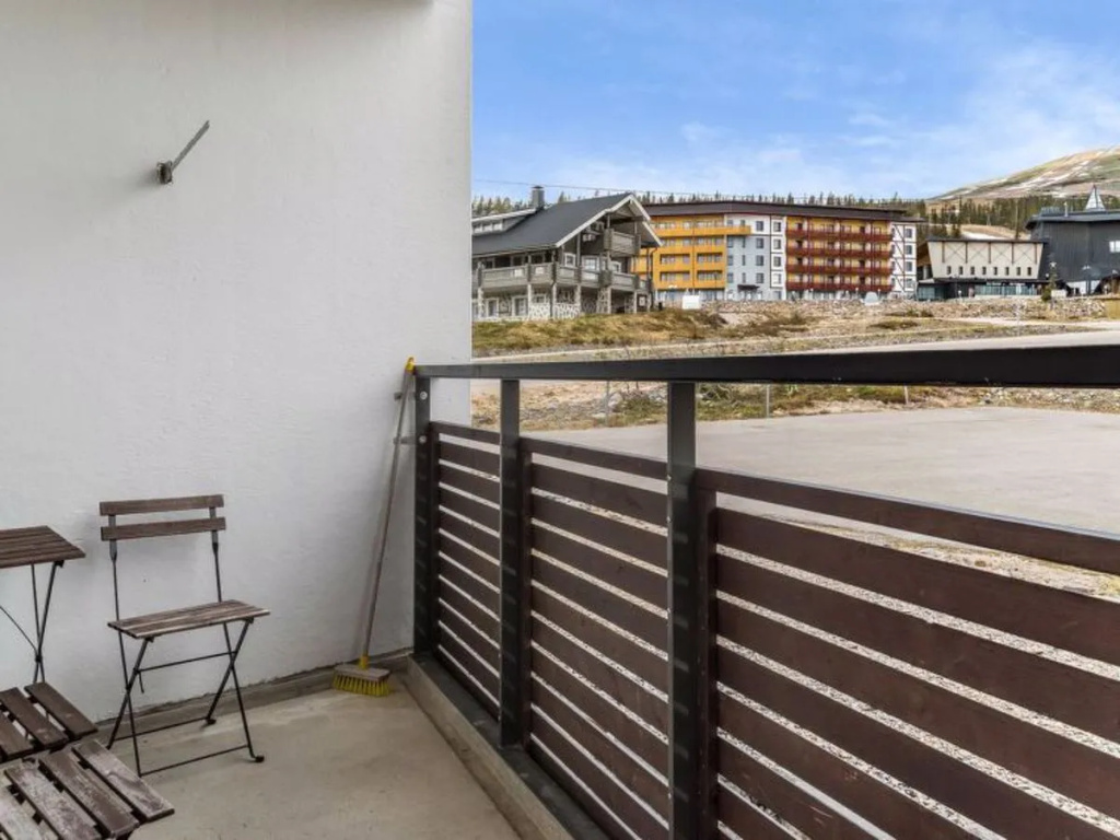 Balcony & Terrace