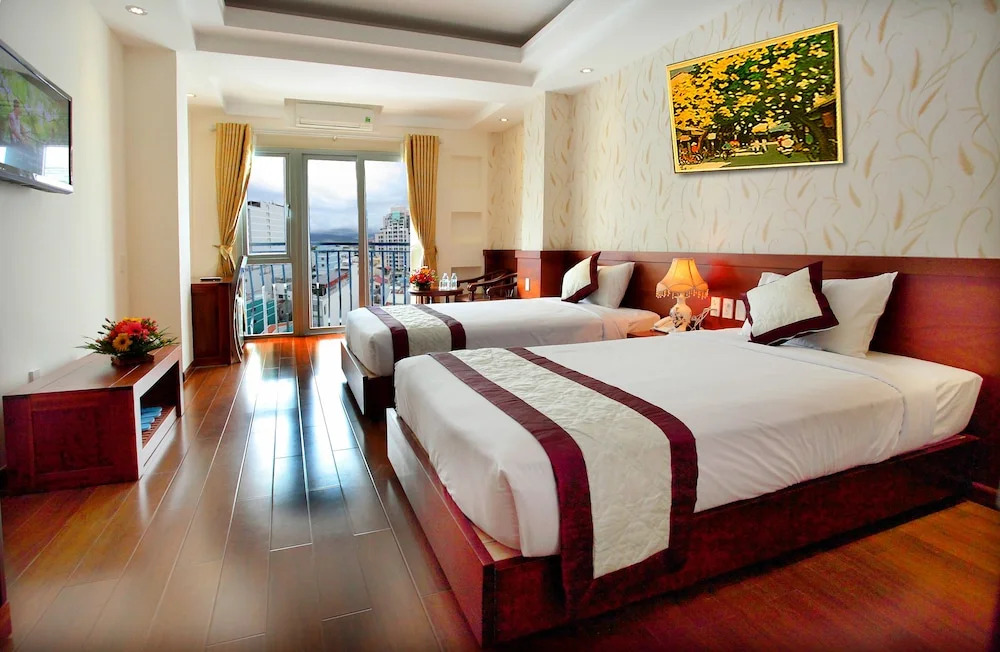 Трёхместный номер Grand в Golden Sand Hotel