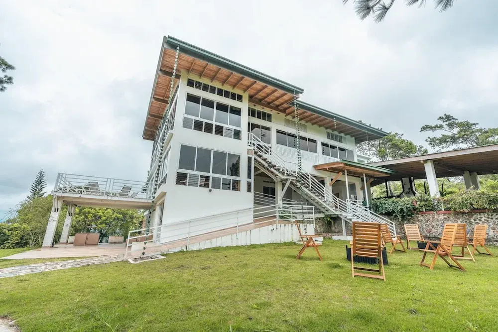 Mountain Views 11br 20 People Jarabacoa
