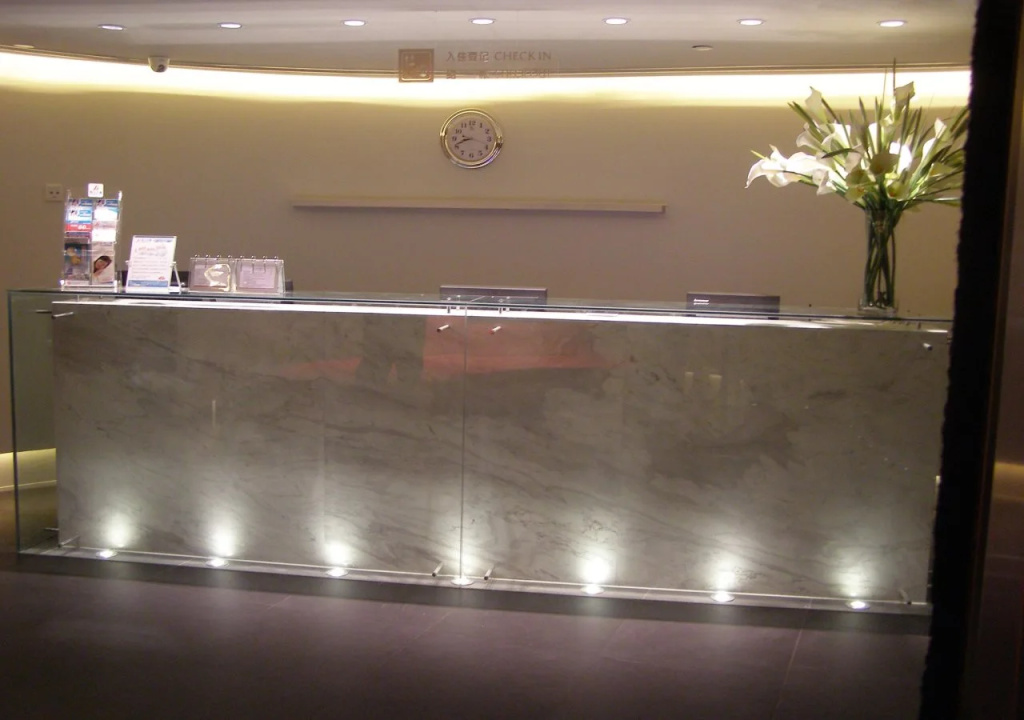 Lobby & Reception