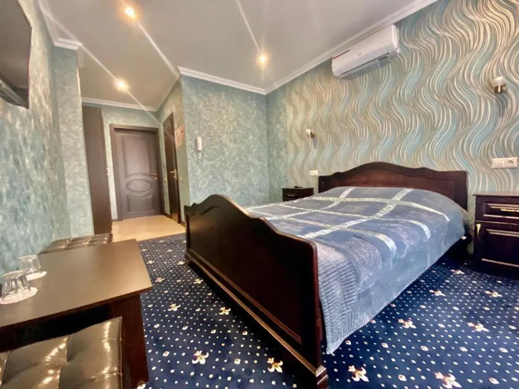 Superior Double room (full double bed)
