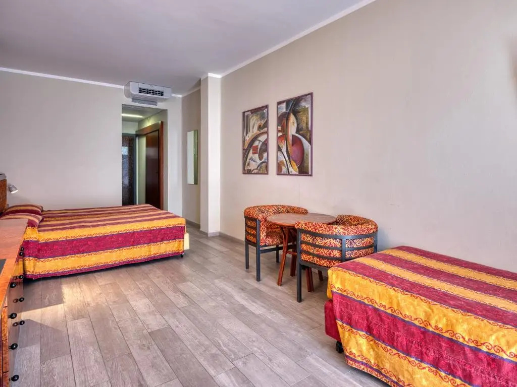 Hotel Cristina - Chambres