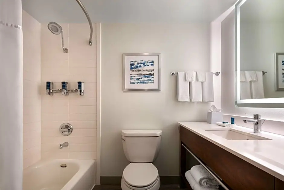 Four Points by Sheraton Hotel & Suites San Francisco Airport - Chambres