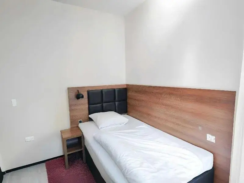 Premier room