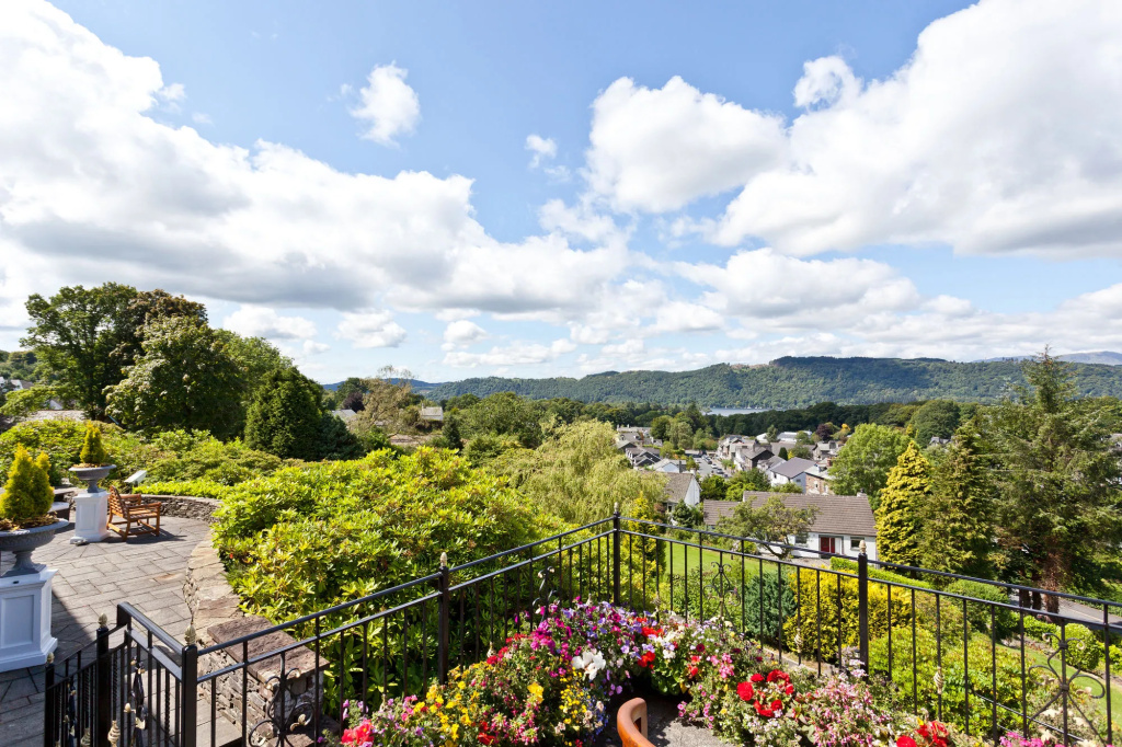 Balcony & Terrace