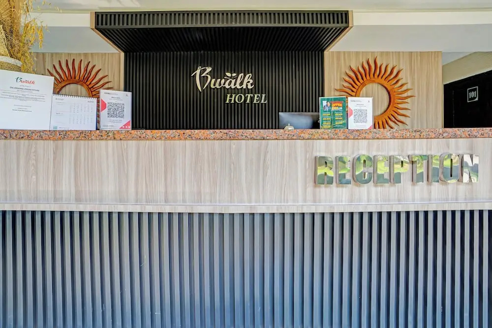 OYO 3283 Bwalk Hotel in Batu