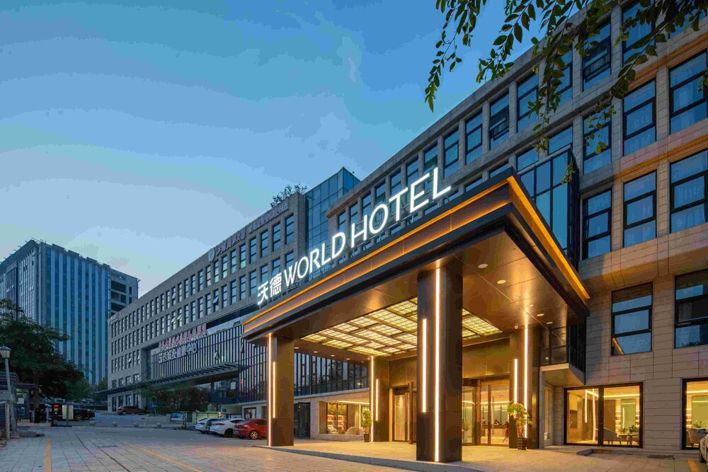 World Hotel Qingdao Laoshan Branch