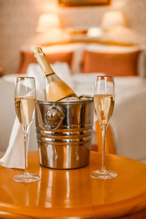 Continental Hotel - Chambres