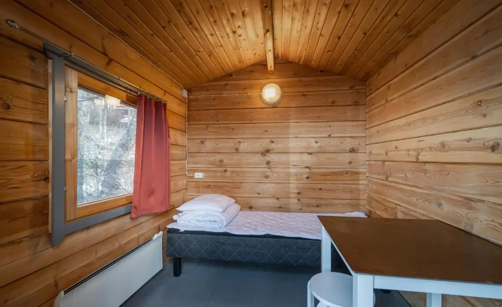 Economy room