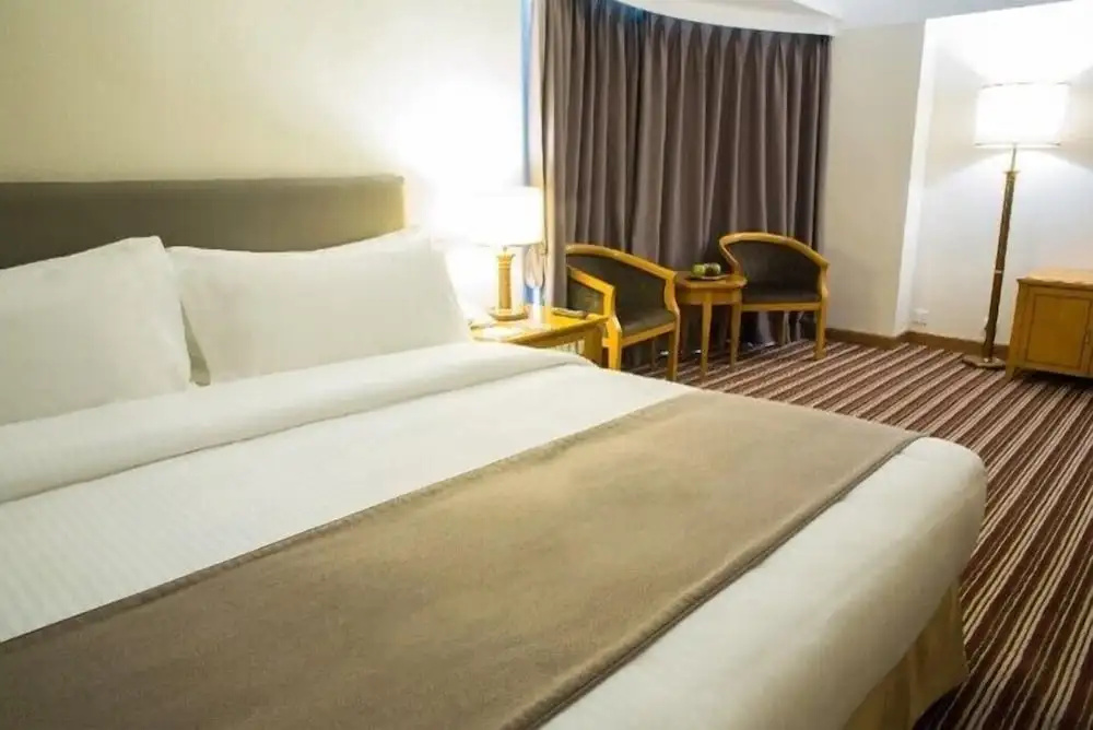 Deluxe Double room (full double bed)