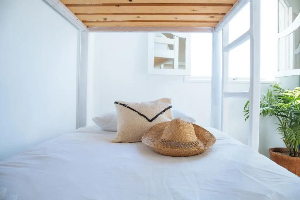 Blue Waves Surf House - Chambres