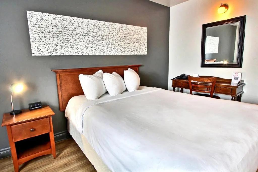 Standard Double room (full double bed)