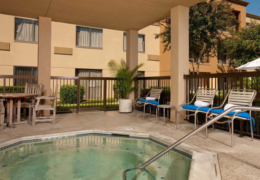 Courtyard by Marriott Houston Hobby Airport - Général