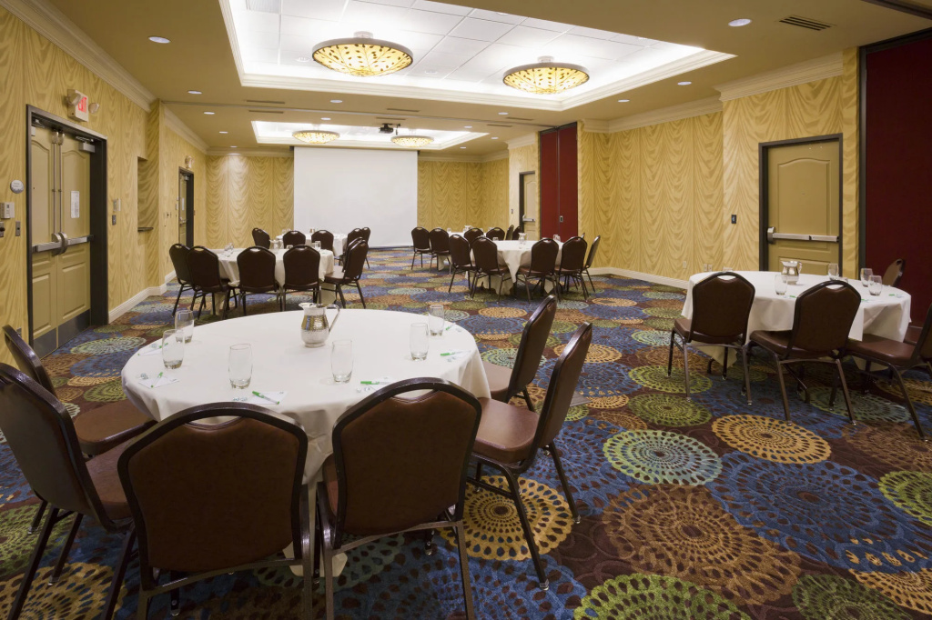 Holiday Inn Hotel & Suites Maple Grove Nw Mpls-Arbor Lks by IHG - Général