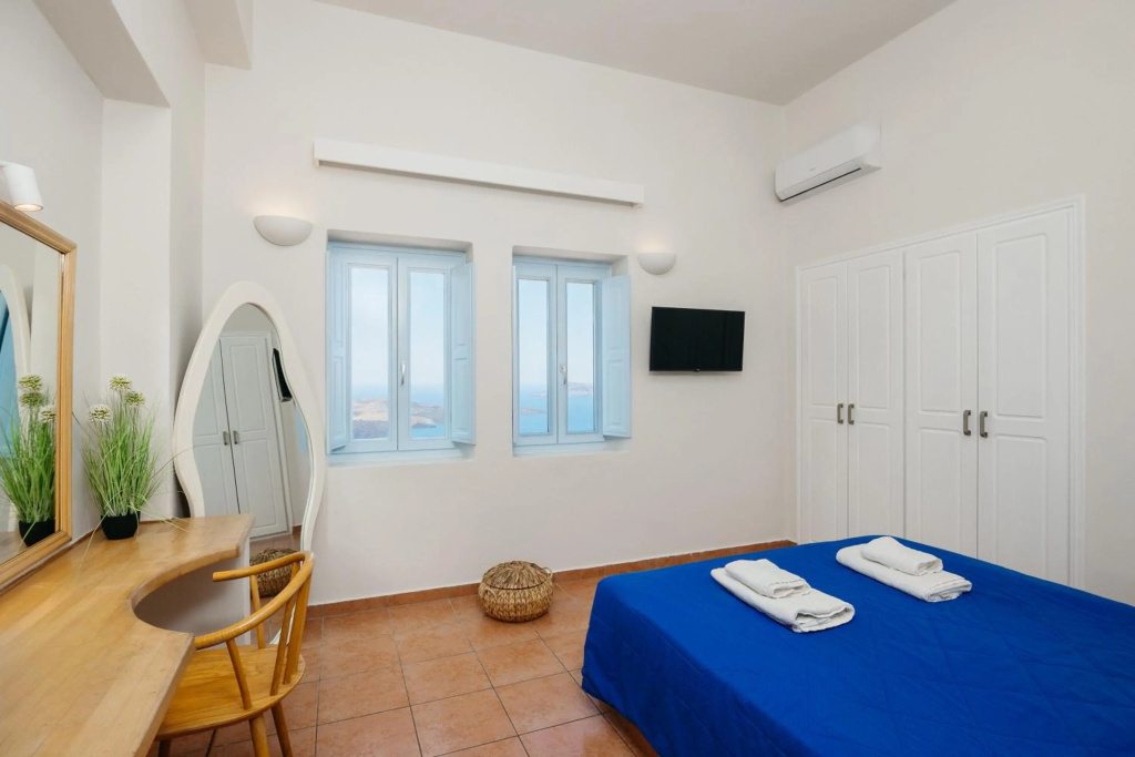 Kastro Suites — 4