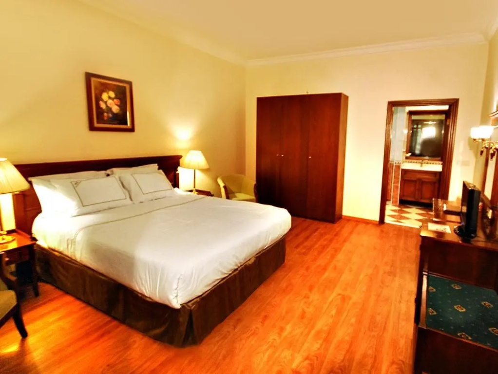 Hotel Golden Crown - Chambres