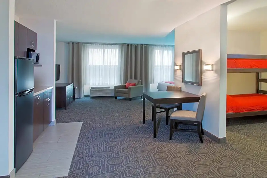 Standard Quadruple Family room