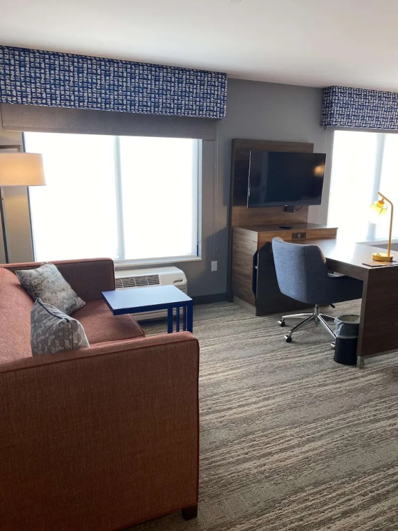 Double Suite (full double bed)