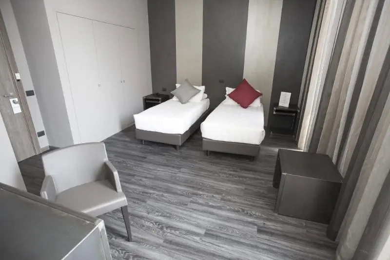 9V9 Hotel - Chambres
