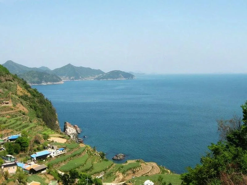 Beach & Waterfront
