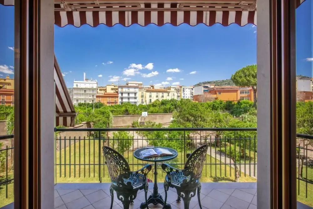 Balcony & Terrace
