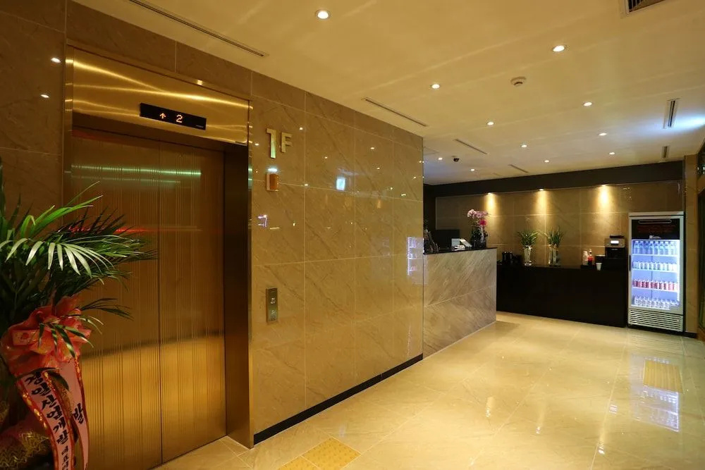 Hotel photo 2