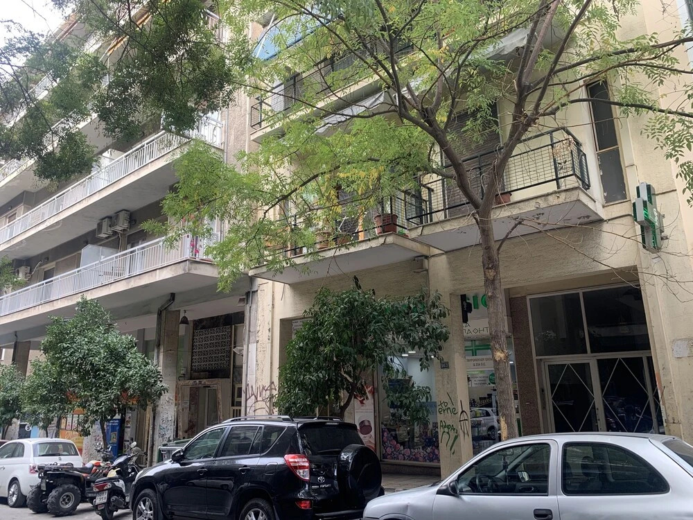 Stay central Athenian flat